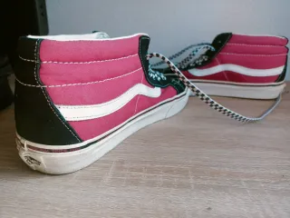 Zapatillas Vans Sk8-Hi Negras y Fucsia Talla 43