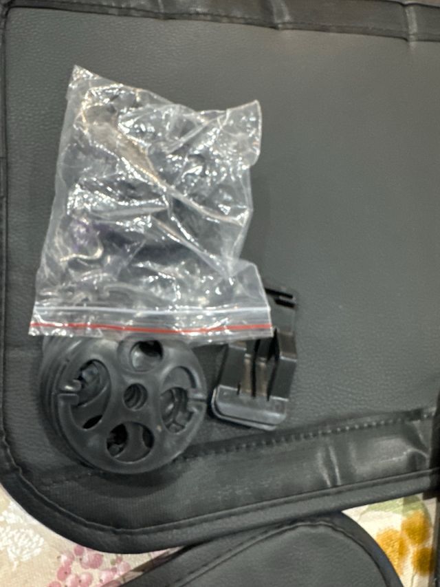 Fundas Asiento Coche Negras y Rojas