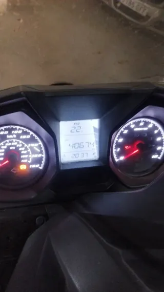 Kymco Superdink 350i Roja