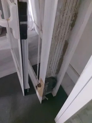 Ventana aluminio blanco 73×140