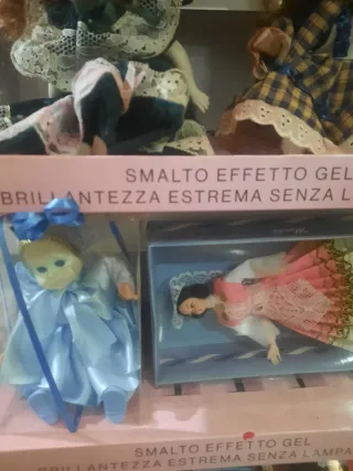 Set bambole in ceramica. 23 pezzi