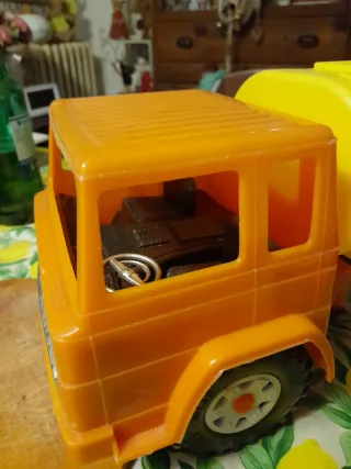 Coppia Camion Giocattolo Vintage