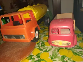 Coppia Camion Giocattolo Vintage
