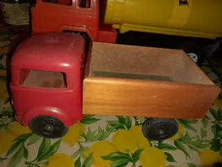 Coppia Camion Giocattolo Vintage