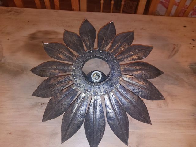 Lámpara de metal estilo flor dorada/plateada