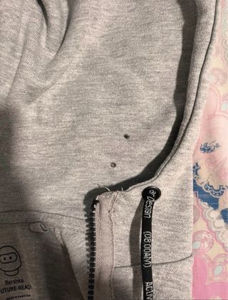 Sudadera con capucha gris Bershka