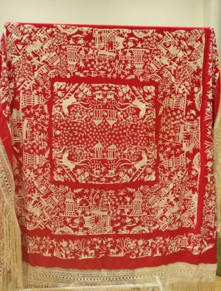 Mantón de Manila Rojo Bordado