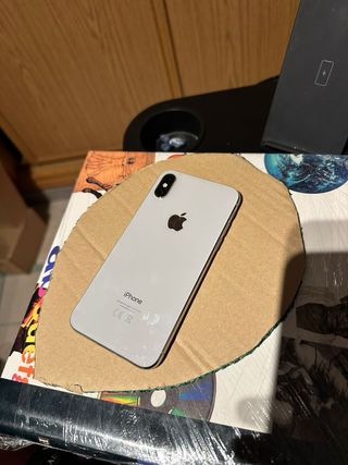 iPhone X schermo rotto ma funziona