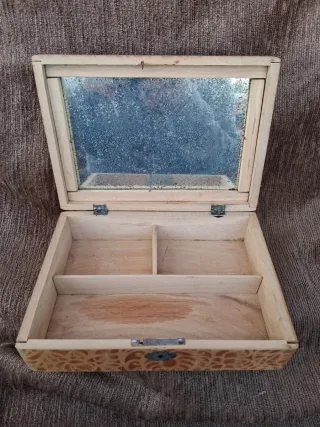 Caja Antigua Decorada Pinocchio