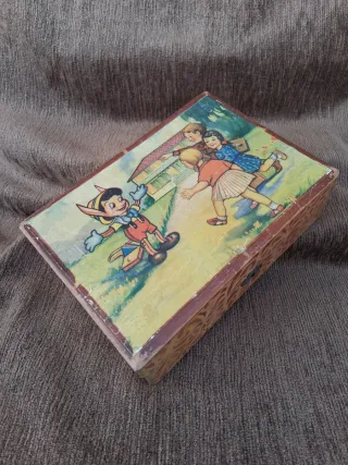 Caja Antigua Decorada Pinocchio