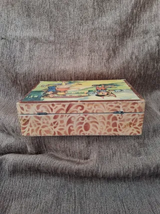 Caja Antigua Decorada Pinocchio