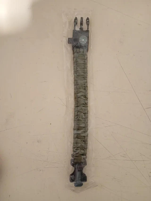 Braccialetto sopravvivenza multifunzione