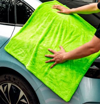 Servicio de limpieza y detallado de vehículos