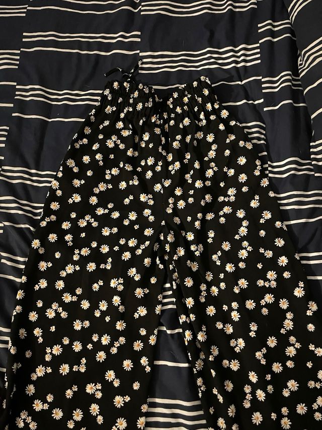 Pantalón estampado flores negro talla S