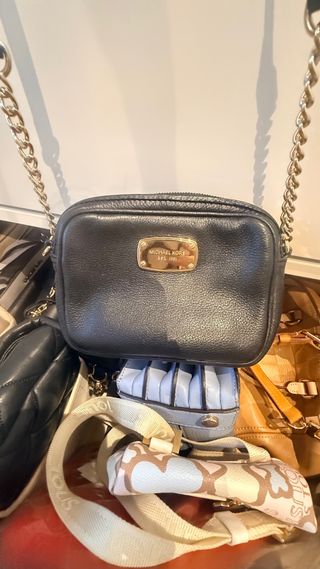 Bolso Michael Kors Negro y Dorado