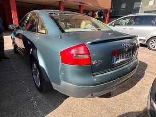 Audi A6 4.2 quattro V8