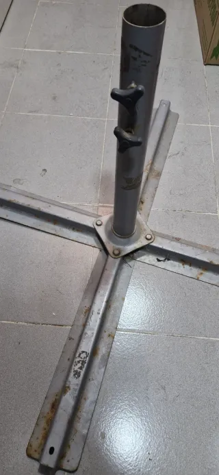 Base pieghevole in metallo per ombrellone in alluminio 60x60