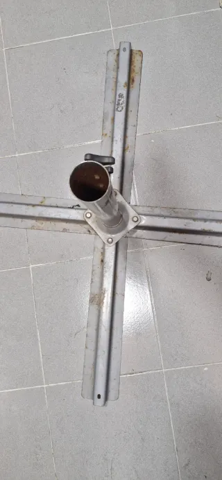 Base pieghevole in metallo per ombrellone in alluminio 60x60