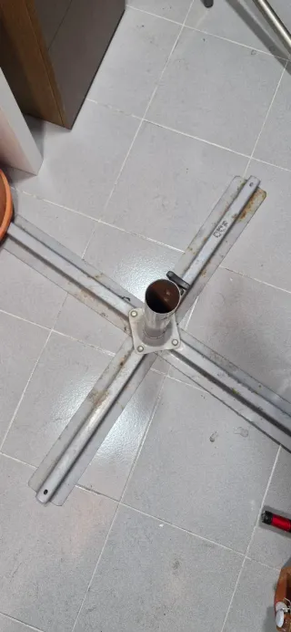 Base pieghevole in metallo per ombrellone in alluminio 60x60