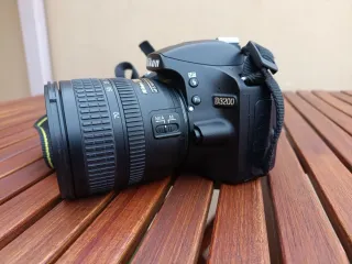 Cámara Nikon D3200 + Objetivo Nikkor 18-70mm