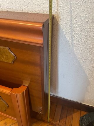 dormitorio: cama 105, mesitas, cómoda madera noble