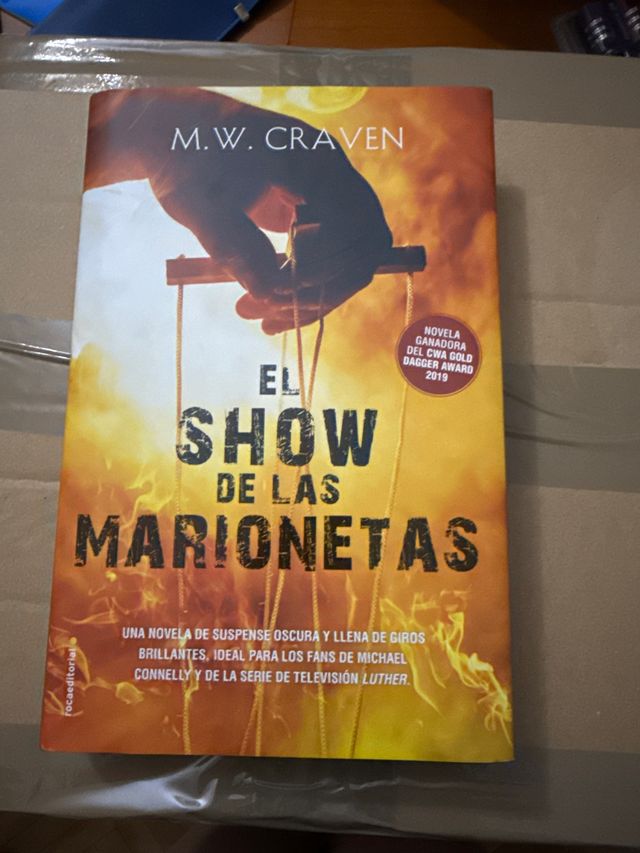 El show de las marionetas (Serie Washington Poe...