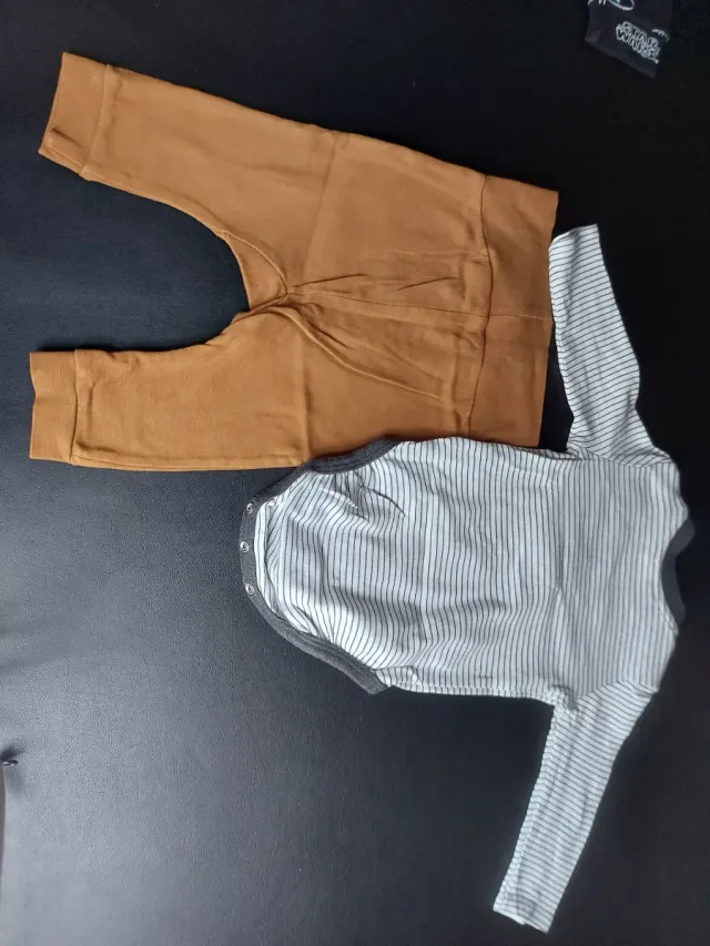 Lote 2 conjuntos bebé Talla 68