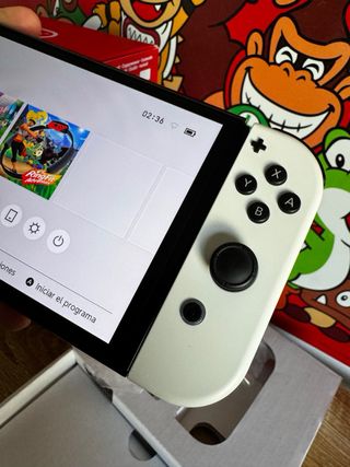 Nintendo Switch OLED CÓMO NUEVA Aún con plásticos