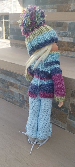 Oufit Paola Reina, Corolle, Berjuan