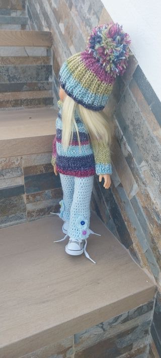 Oufit Paola Reina, Corolle, Berjuan