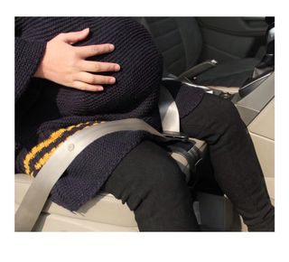 Cinturón seguridad embarazada