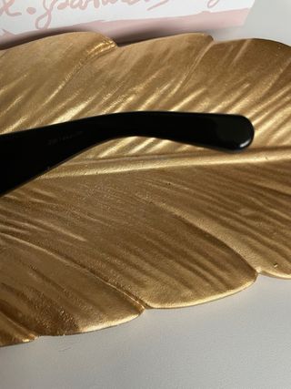 Gafas Gucci Negras y Doradas