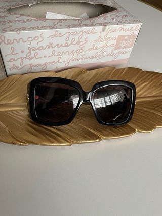 Gafas Gucci Negras y Doradas