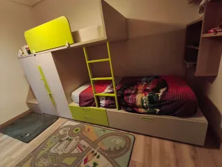 Litera juvenil con armario y cajones