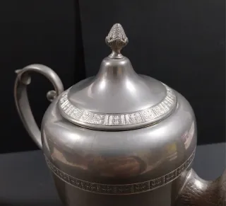 Teiera e Lattiera in Peltro 95%