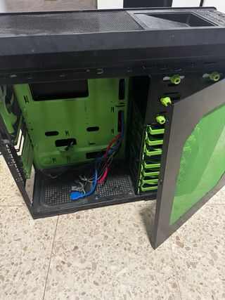 Caja PC Negra NOX