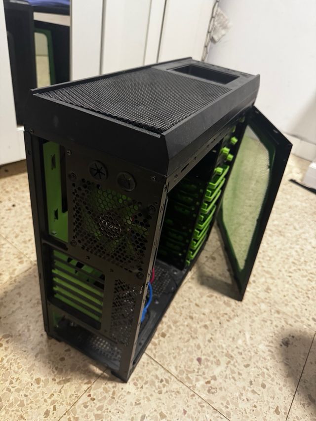 Caja PC Negra NOX
