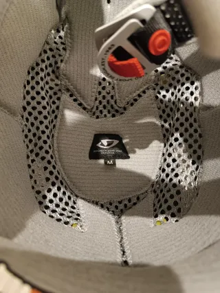 Casco Giro M Integral Bicicleta