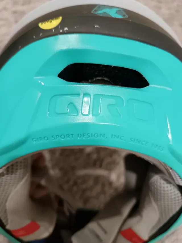 Casco Giro M Integral Bicicleta