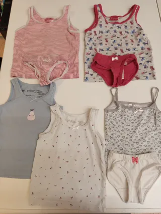 Canottiere bimba 86/92 cm con tre slip omaggio