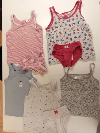 Canottiere bimba 86/92 cm con tre slip omaggio