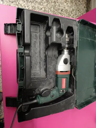 Taladro percutor Metabo SBE 750