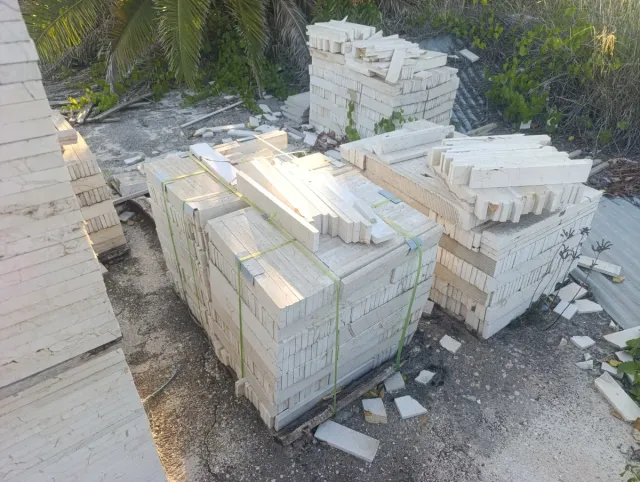 Rodapié Crema Marfil