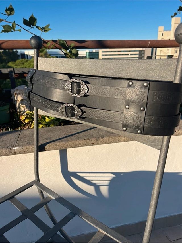 Cintura medievale nero - stile vichingo/ celtico