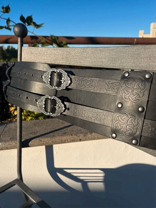 Cintura medievale nero - stile vichingo/ celtico