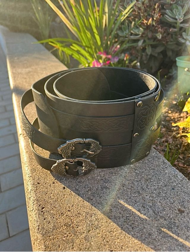 Cintura medievale nero - stile vichingo/ celtico