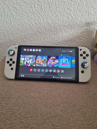 Nintendo Switch OLED Blanca y Negra