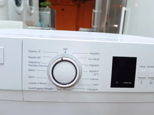 Lavadora 'SVAN' 6kg 1000rpm (COMO NUEVA)