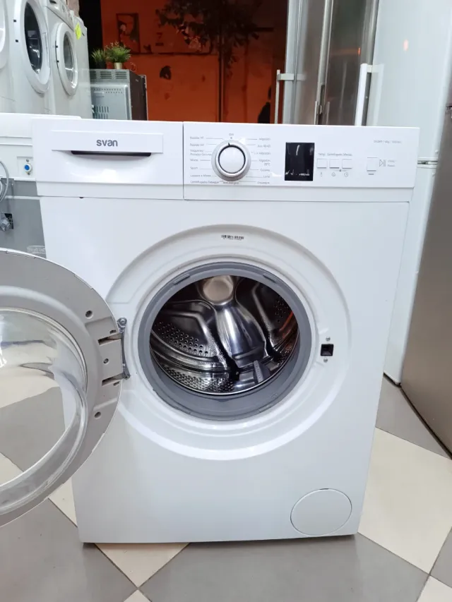 Lavadora 'SVAN' 6kg 1000rpm (COMO NUEVA)