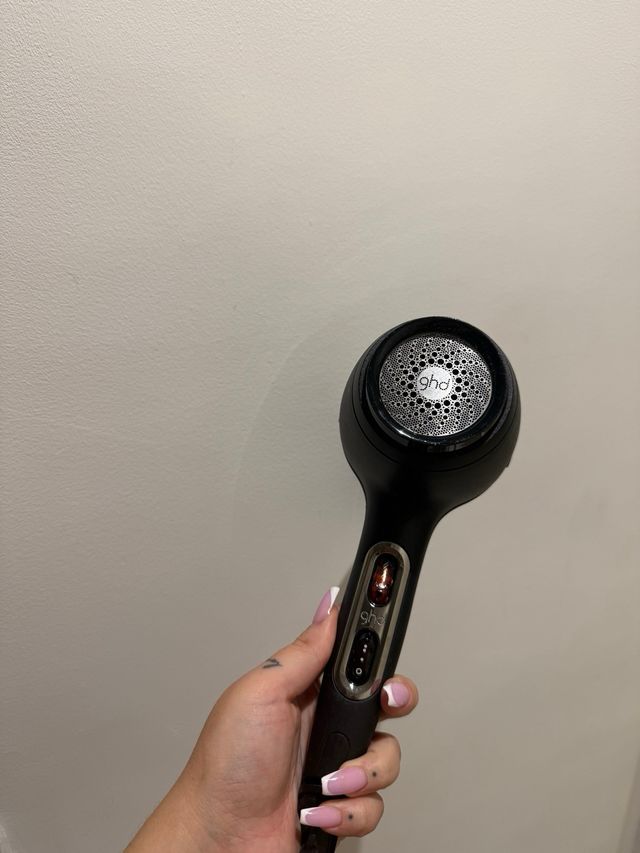 Secador de pelo ghd negro